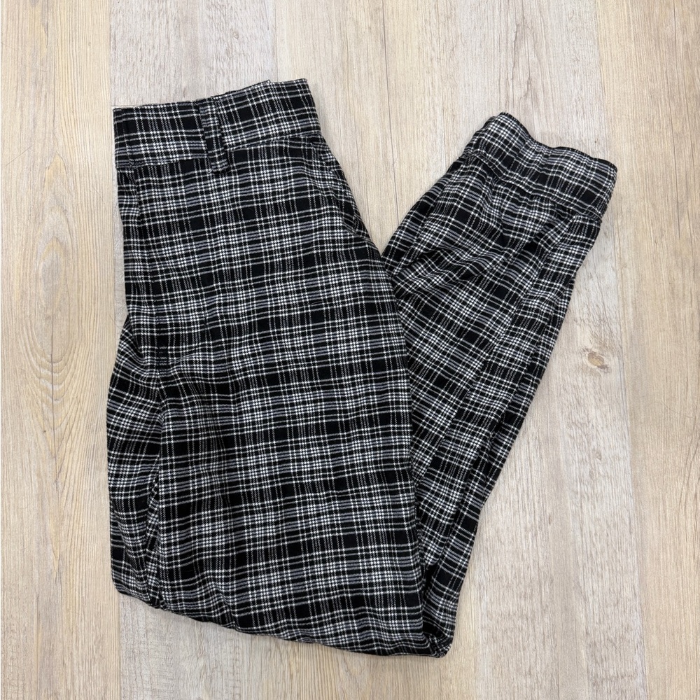 Hollister black and white plain pants, high-rise, size small